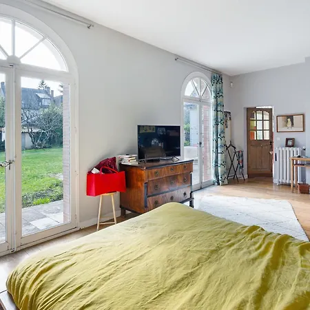 Szálloda Family House With Garden Nantes
