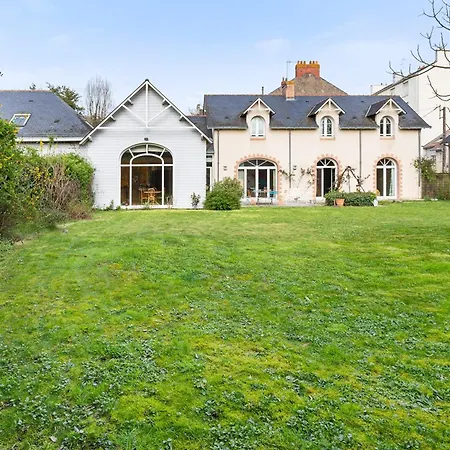 Family House With Garden 4*